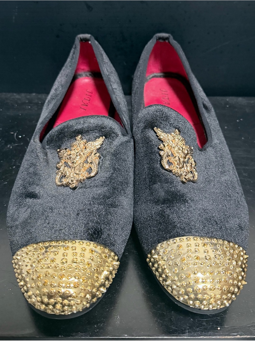Meijiana Men’s Black Velvet Loafers Gold Crest Studded Toe Size 11 Dress Shoes
